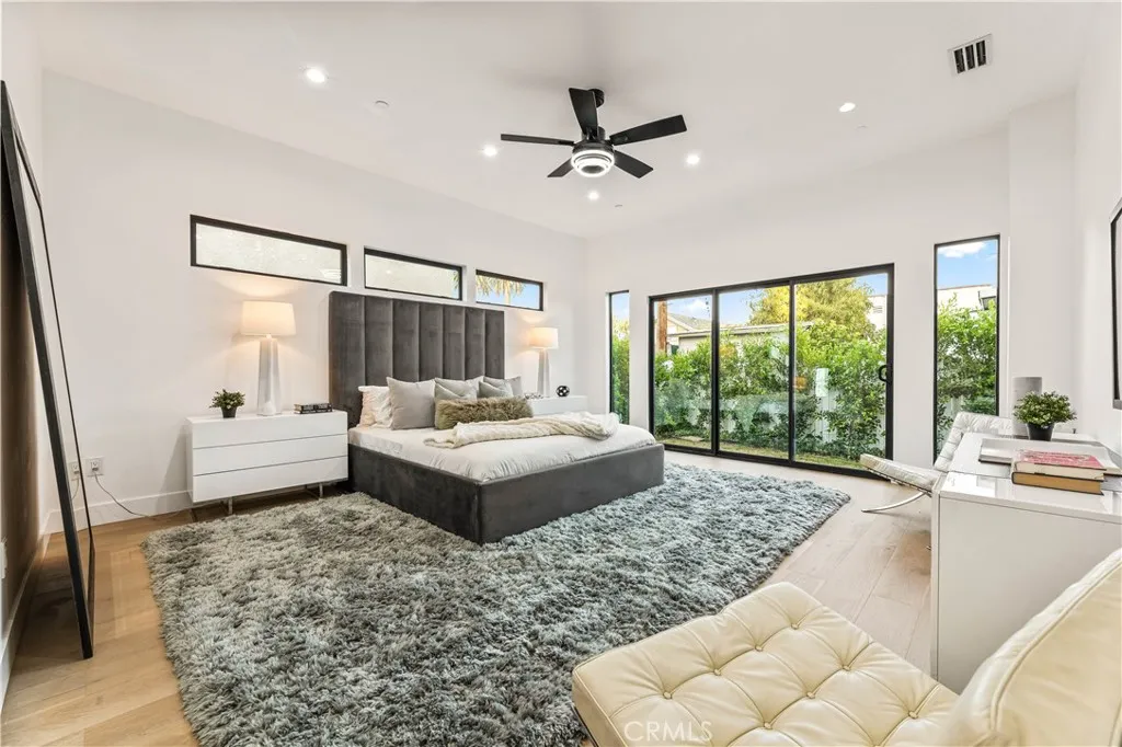 Additional image 73 of 1170 S Lucerne Blvd, Los Angeles, CA 90019