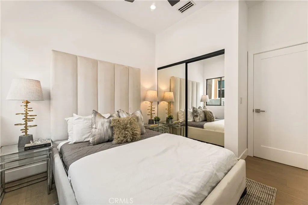 Additional image 37 of 1170 S Lucerne Blvd, Los Angeles, CA 90019