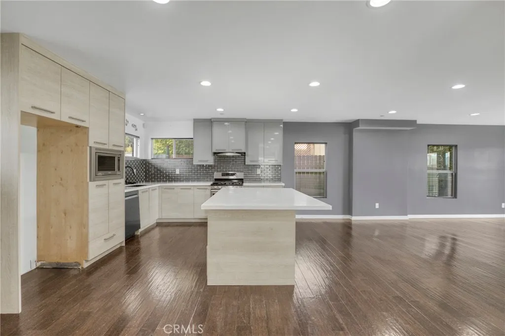 Additional image 46 of 3439 Winslow Dr, Los Angeles, CA 90026