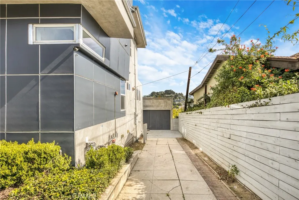 Additional image 24 of 3439 Winslow Dr, Los Angeles, CA 90026