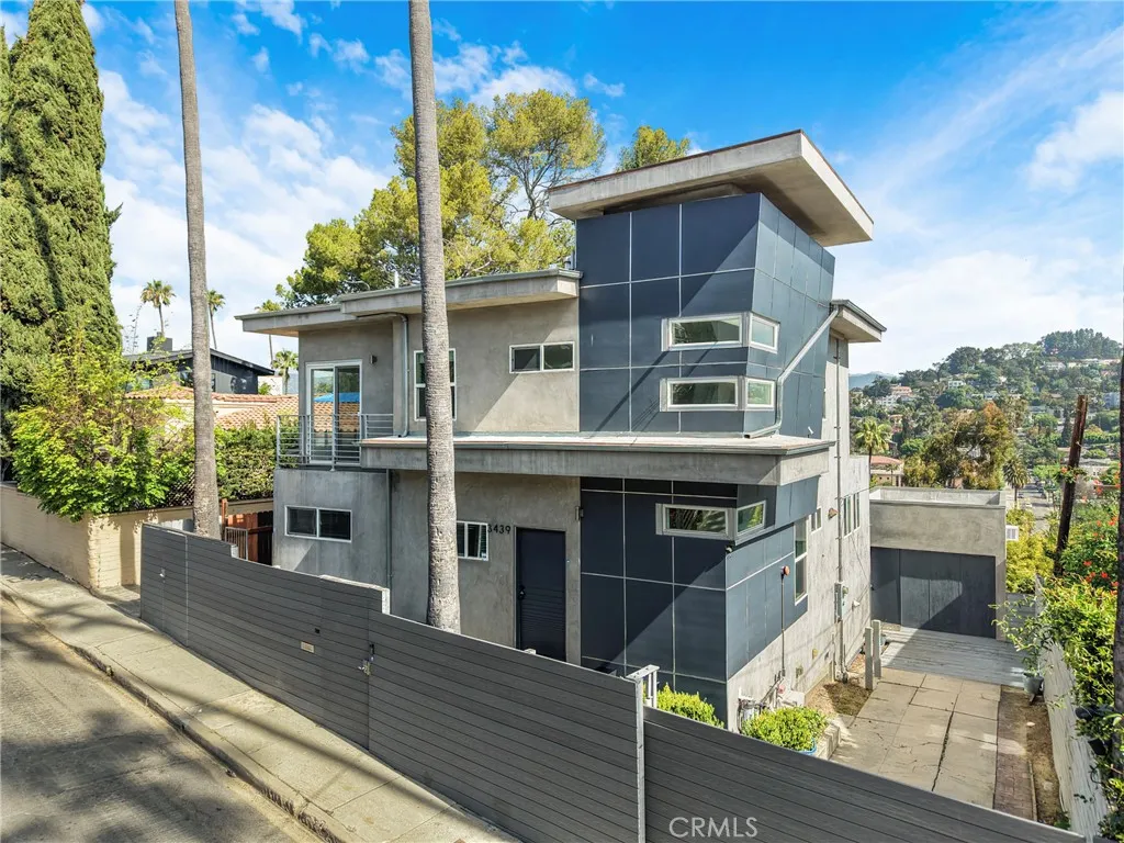 Additional image 3 of 3439 Winslow Dr, Los Angeles, CA 90026