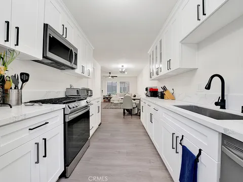 2334 Bunker Hill Way, Costa Mesa, CA 92626 - MLS#: NP25046568