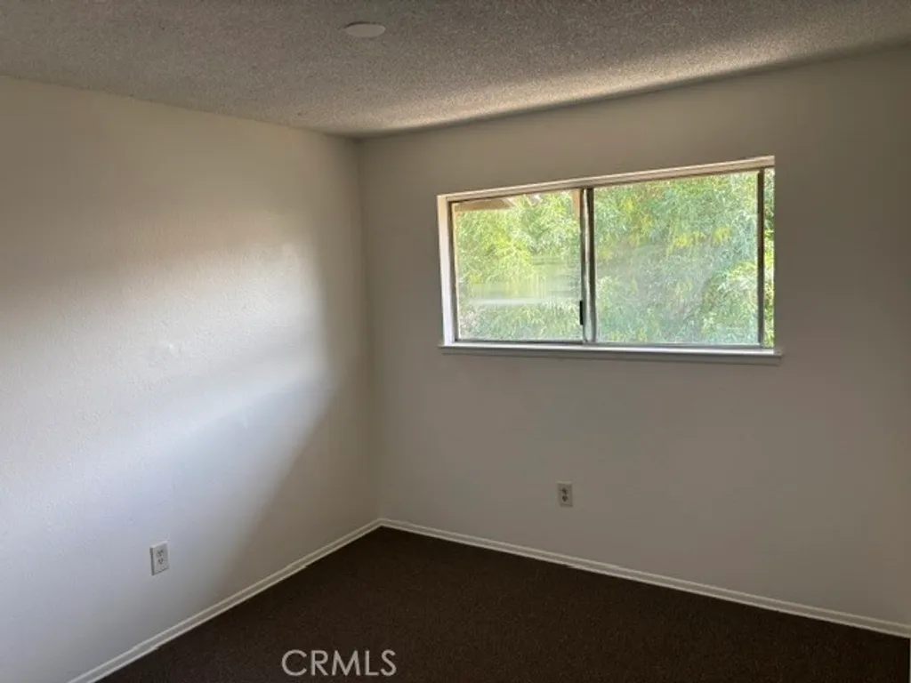 Additional image 4 of 7925 Midhurst Dr, Highland, CA 92346