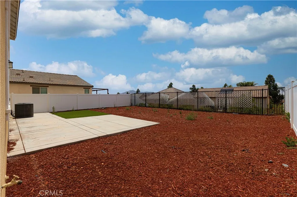 Additional image 5 of 2957 Flagstaff Dr, Jurupa Valley, CA 92509