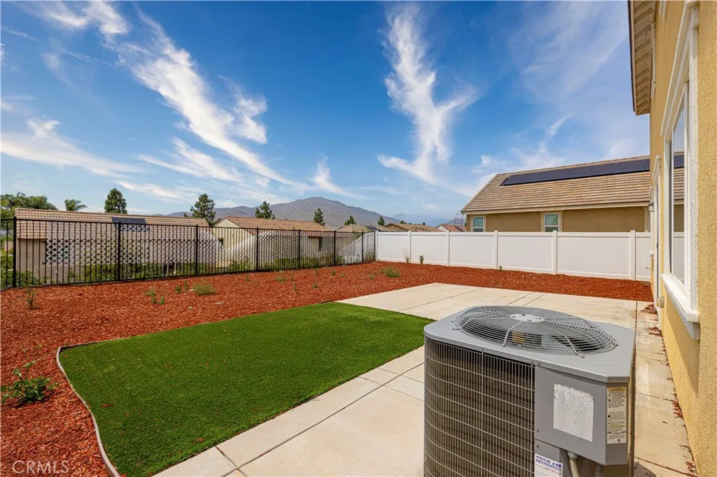 Additional image 80 of 2957 Flagstaff Dr, Jurupa Valley, CA 92509