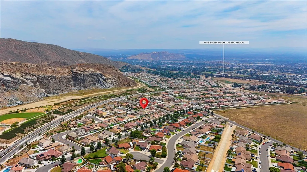 Additional image 90 of 2957 Flagstaff Dr, Jurupa Valley, CA 92509