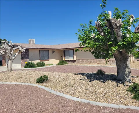445 Fenmore Drive, Barstow, CA 92311 - MLS#: HD24078010