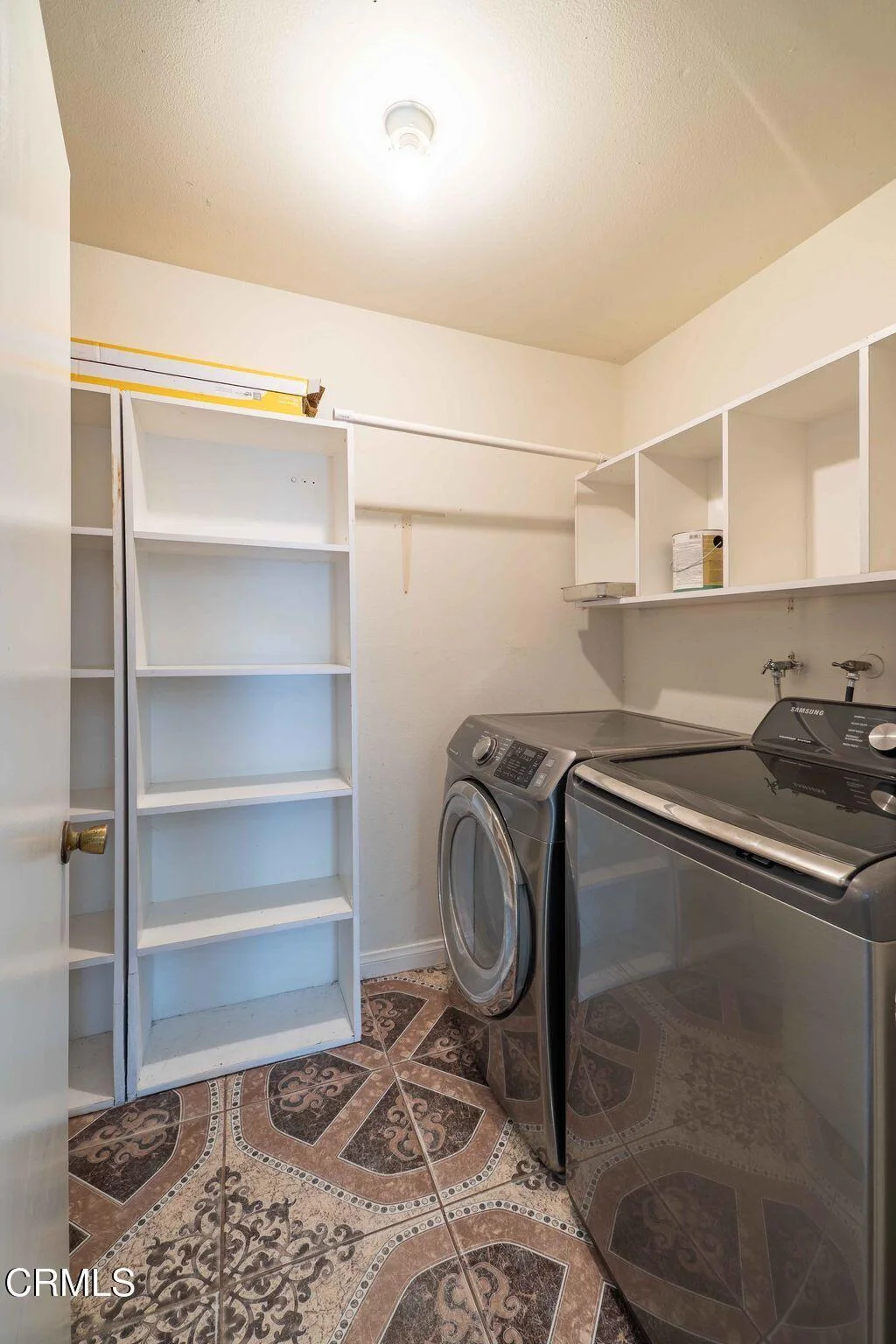 414 N Palm Avenue, Santa Paula, CA 93060