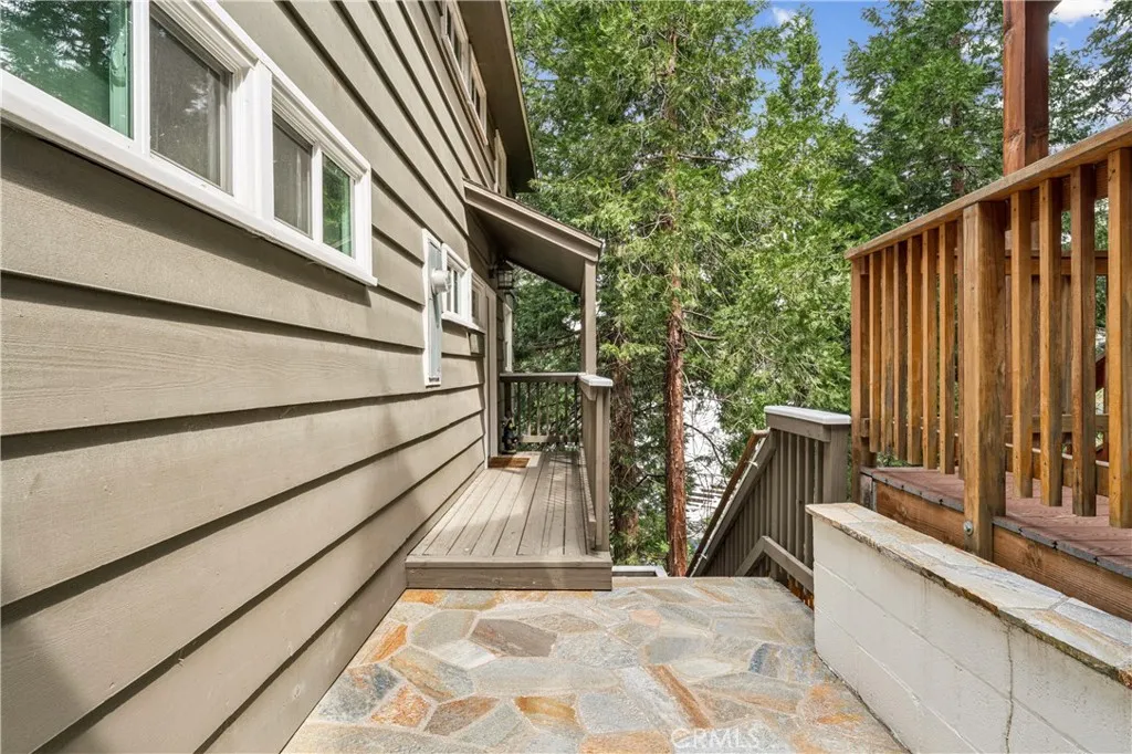 Additional image 125 of 28898 Palisades Dr, Lake Arrowhead, CA 92352
