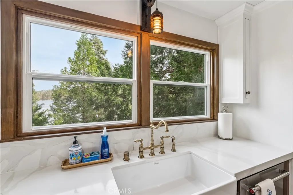 Additional image 19 of 28898 Palisades Dr, Lake Arrowhead, CA 92352