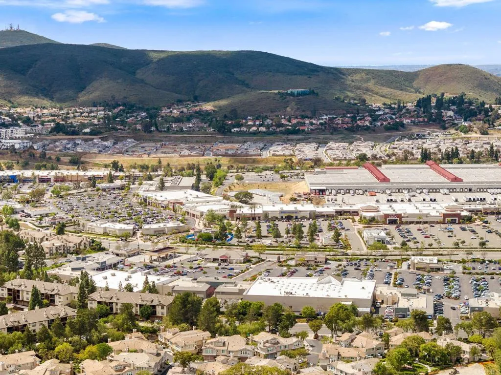 Additional image 91 of 12041 Tivoli Park Row Unit 1, San Diego, CA 92128