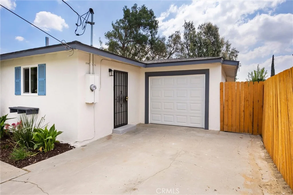 17379 Holly Drive, Fontana, CA 92335