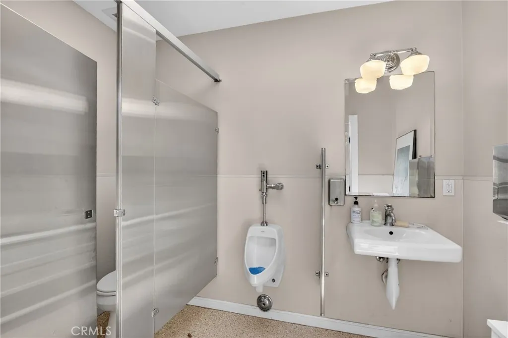 Additional image 111 of 17066 Palmdale Ln, Huntington Beach, CA 92647