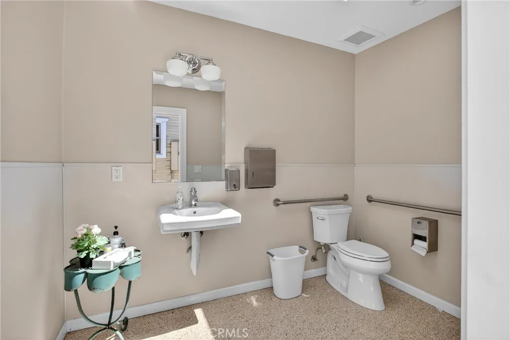 Additional image 109 of 17066 Palmdale Ln, Huntington Beach, CA 92647