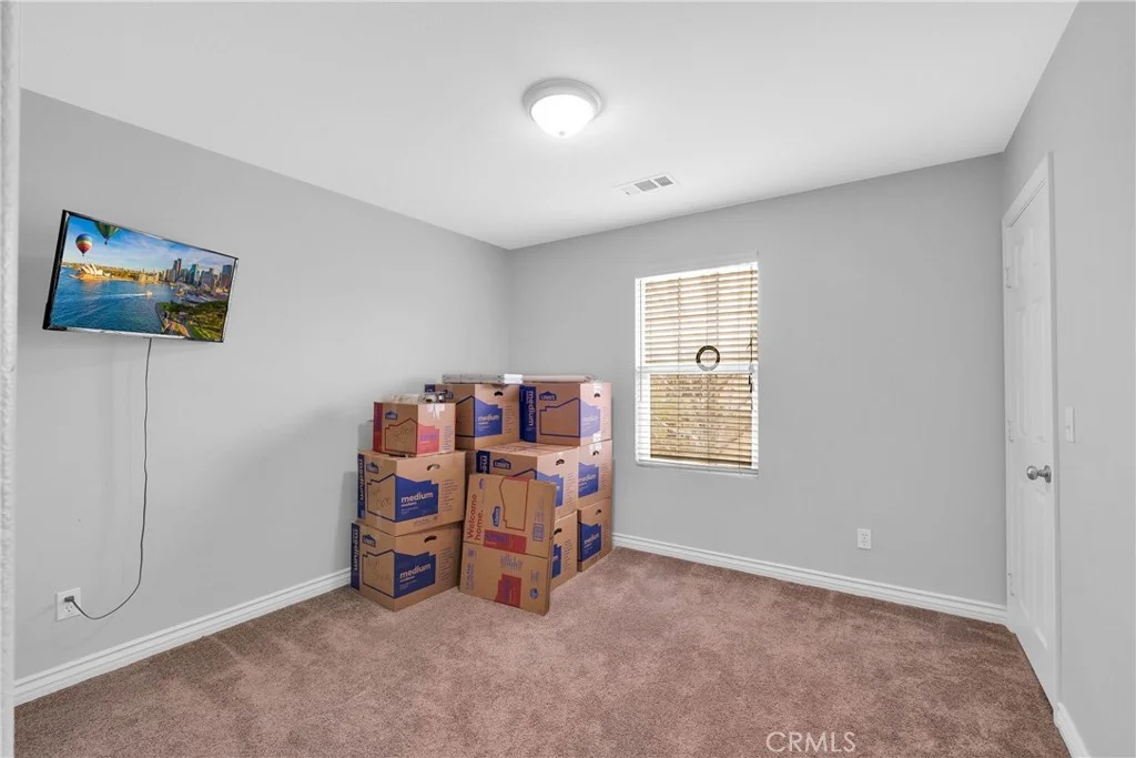 33310 Wallace Way, Yucaipa, CA 92399