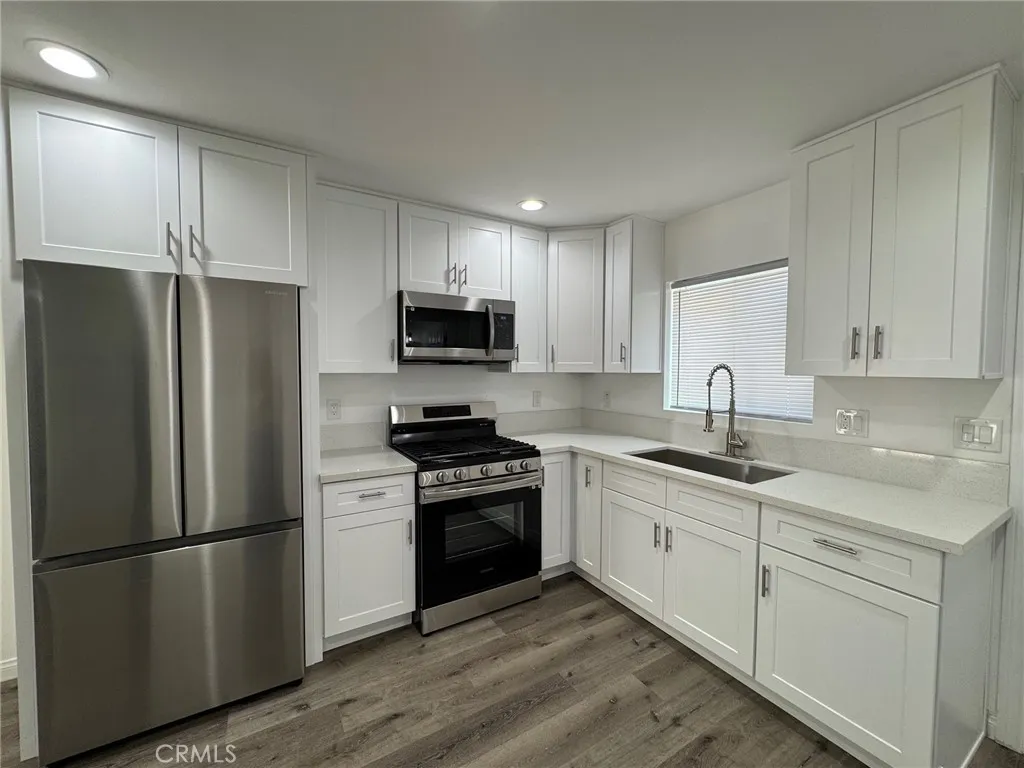 Additional image 3 of 6836 Aura Ave, Reseda, CA 91335