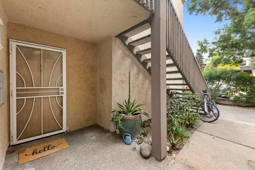 8503 Villa La Jolla Drive Unit A, La Jolla, CA 92037