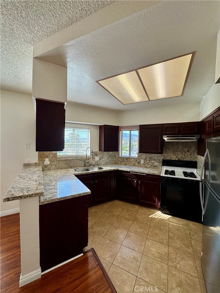 Additional image 40 of 1523 Windsor Road Unit 105B, Glendale, CA 91205