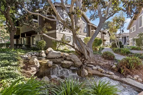 23 Streamwood, Irvine, CA 92620 - MLS#: CV24153096