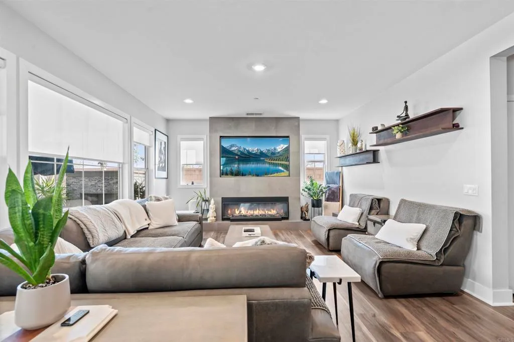 Additional image 64 of 1247 Corte Mendi, Chula Vista, CA 91911