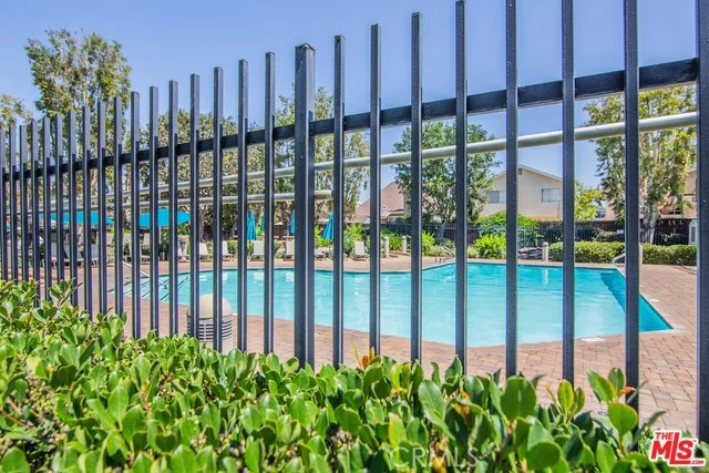 56 Bridgeport, Irvine, CA 92620