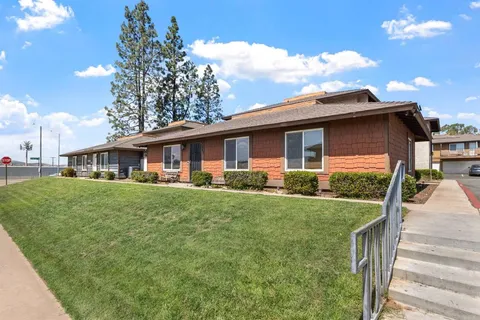 321 Sun Court, El Cajon, CA MLS: PTP2502285