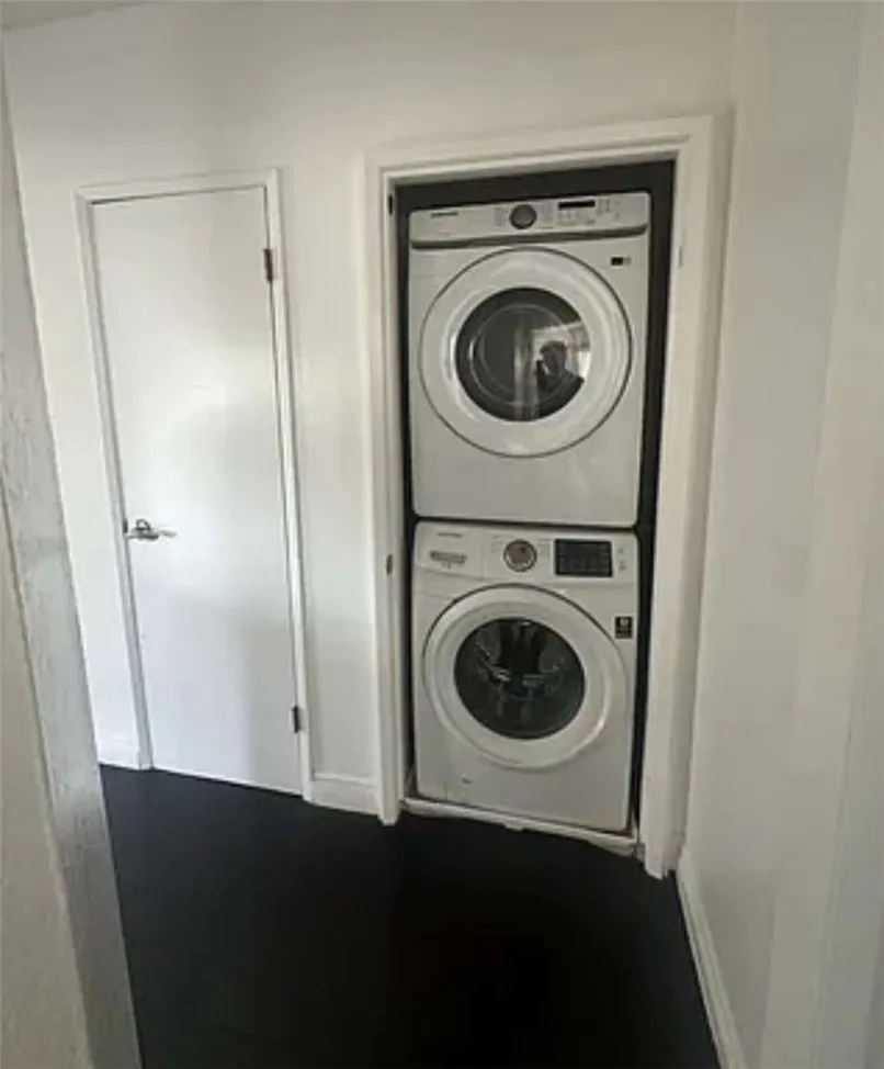 Additional image 30 of 36 Breeze Avenue Unit 4, Venice, CA 90291