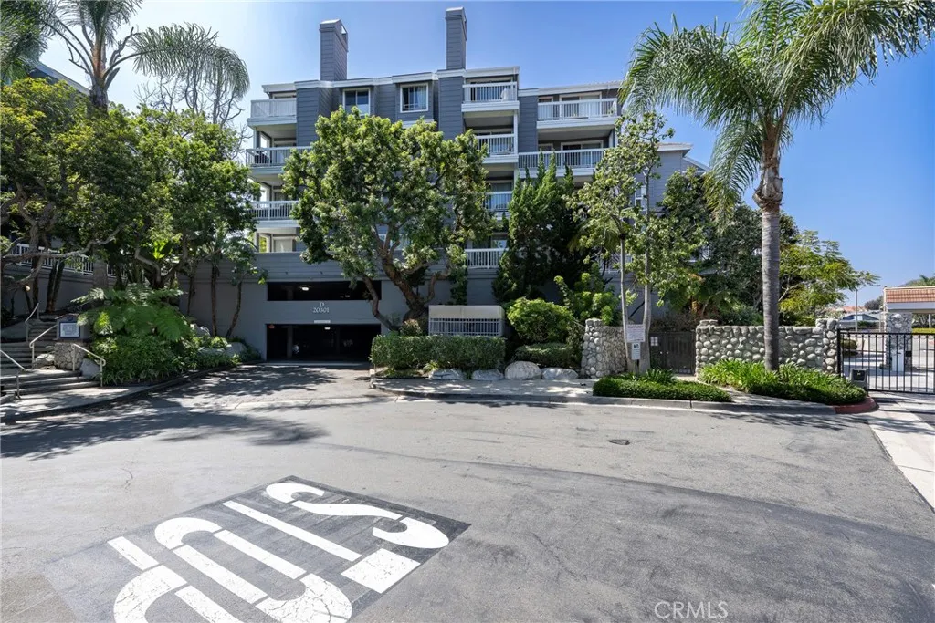 Additional image 97 of 20301 Bluffside Circle Unit 315, Huntington Beach, CA 92646