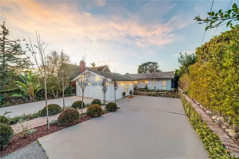 360 Diamond Street, Laguna Beach, CA MLS: LG25051103