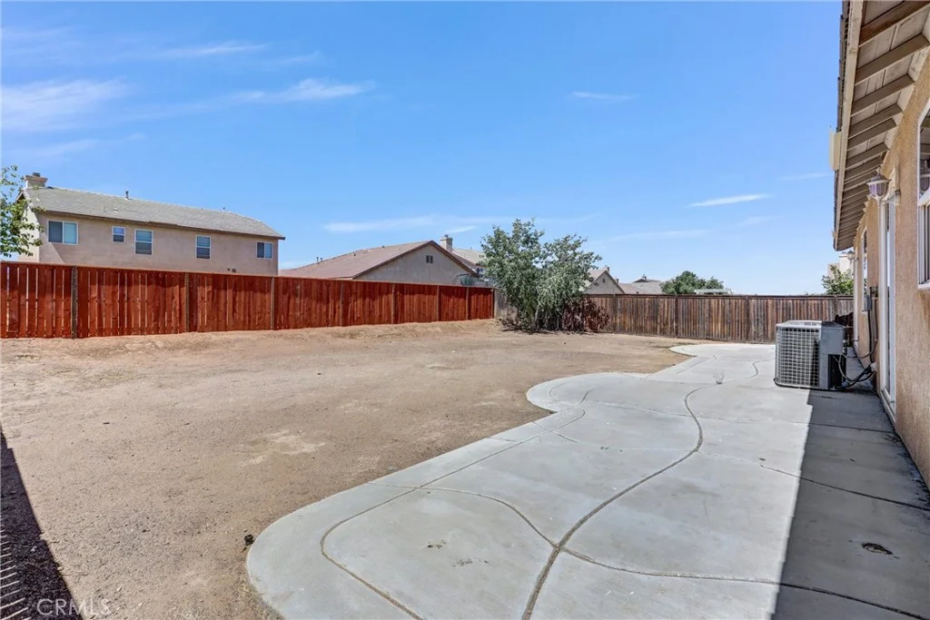 13584 Kitty Hawk St, Victorville, CA 92392