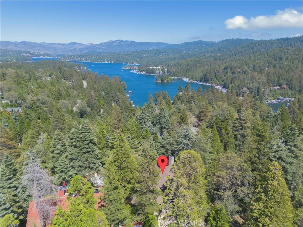 226 Birchwood Drive, Lake Arrowhead, CA 92317