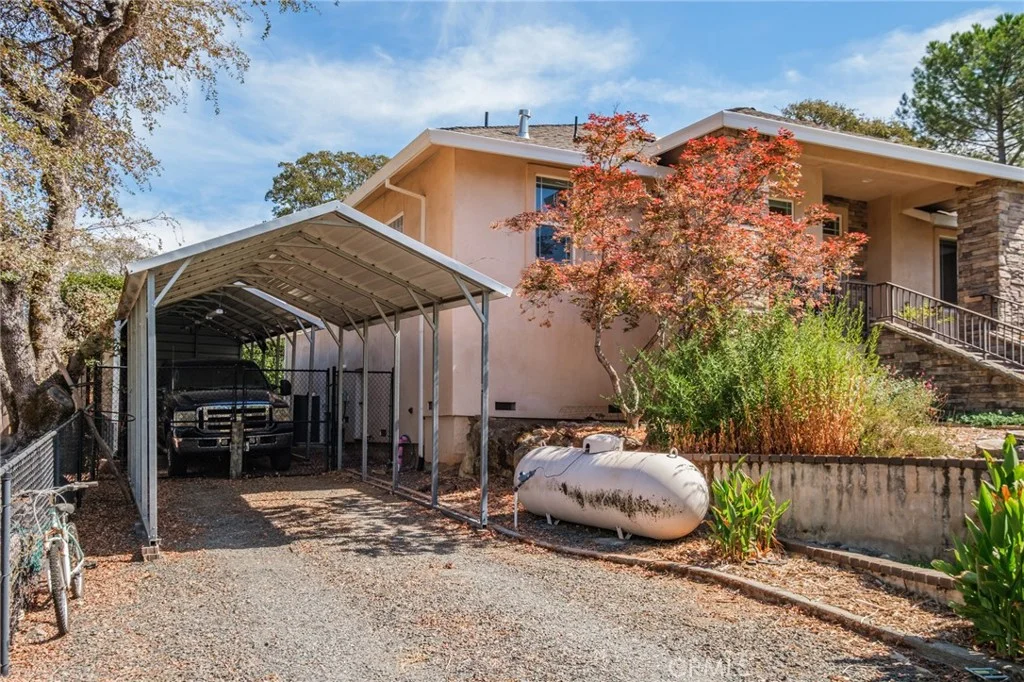 272 Lodgeview Dr, Oroville, CA 95966