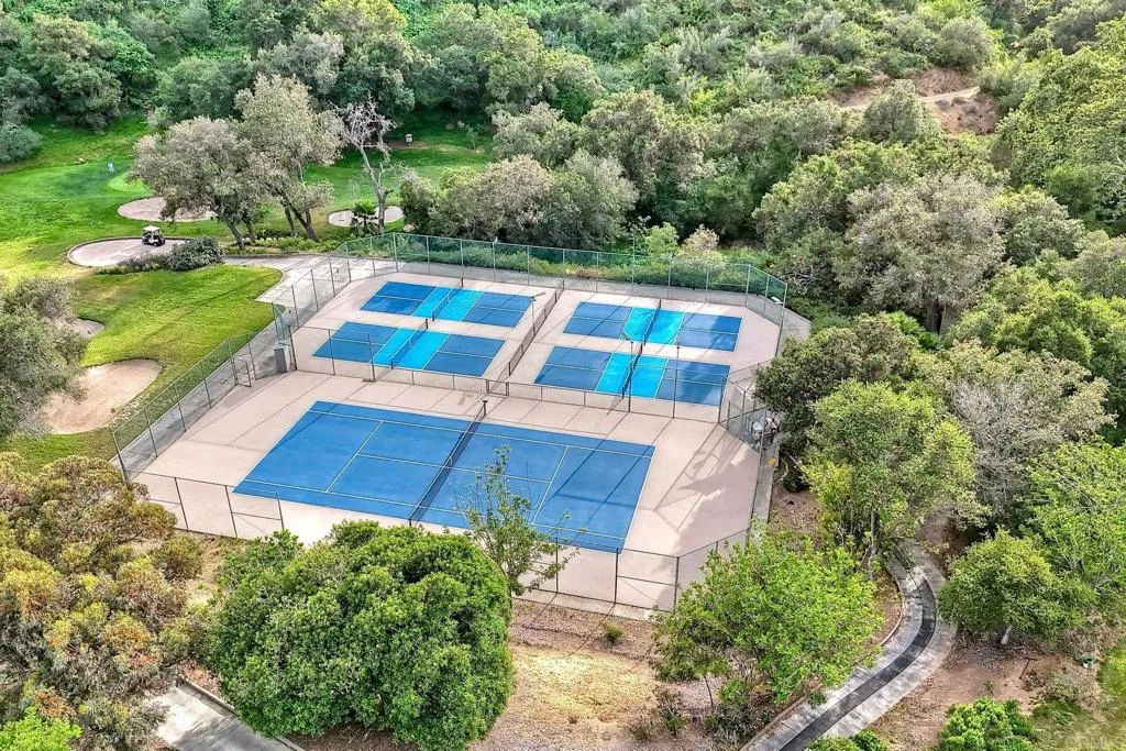 Additional image 106 of 28758 Vista Valley Dr, Vista, CA 92084