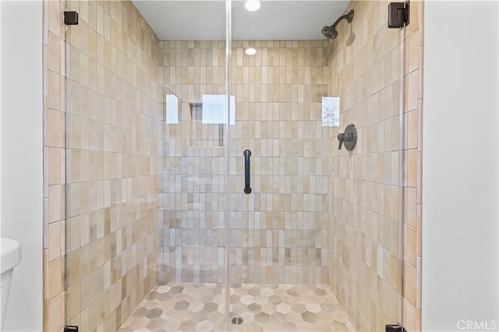 Additional image 71 of 525 Nolden St, Los Angeles, CA 90042