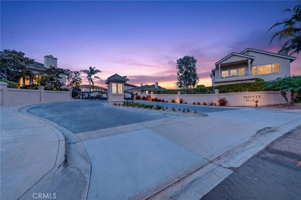 1827 Amalfi Dr, Encinitas, CA 92024