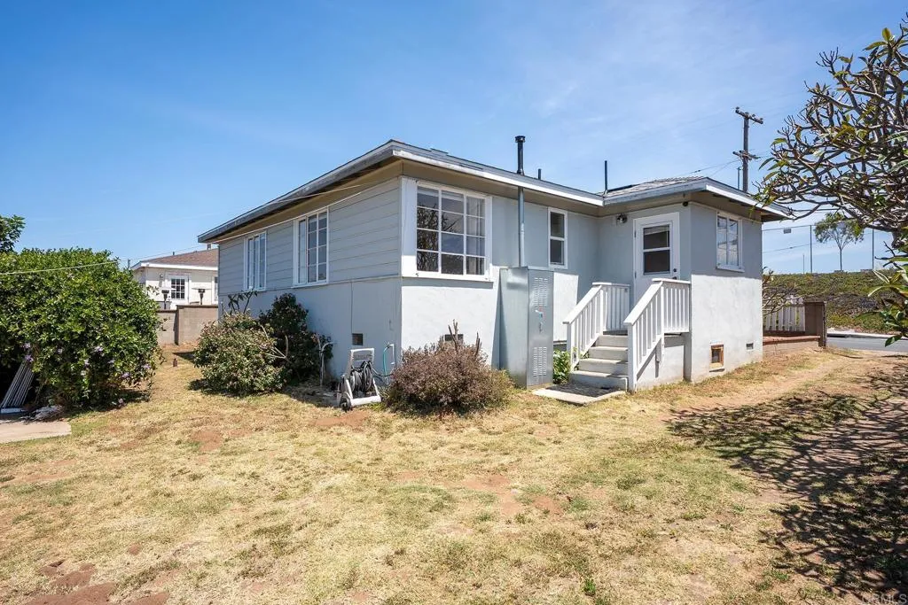 Additional image 44 of 2726 Comstock St, San Diego, CA 92111