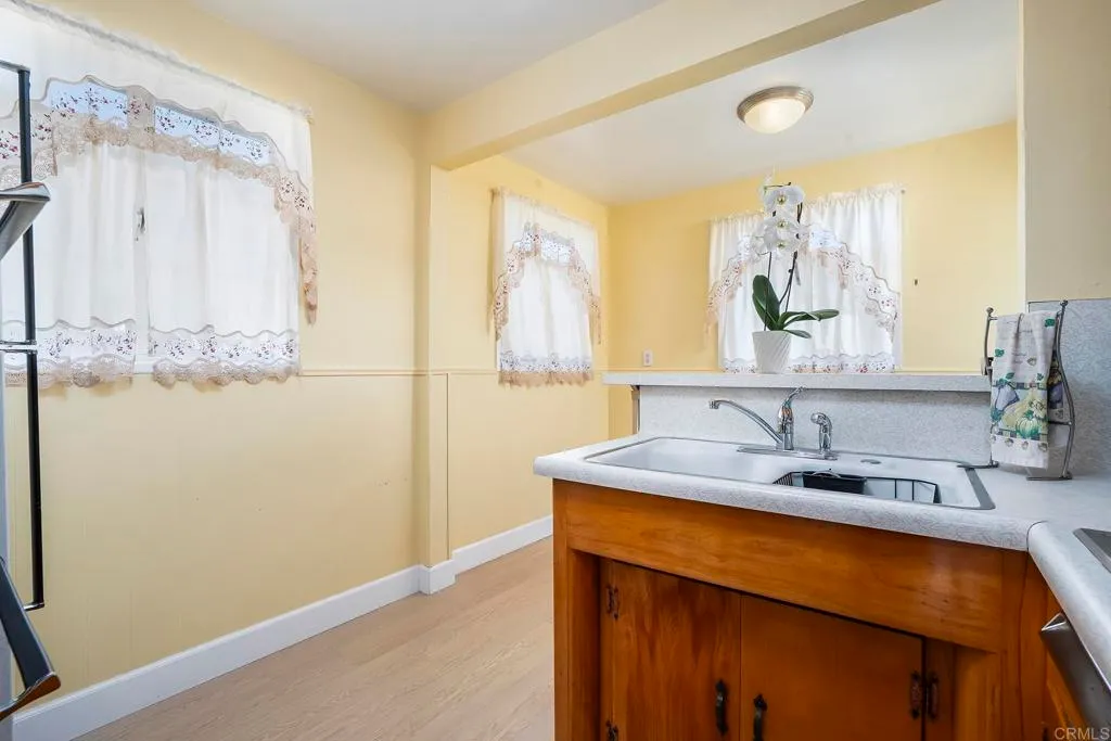 Additional image 33 of 2726 Comstock St, San Diego, CA 92111