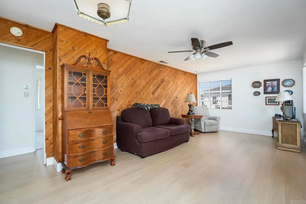 Additional image 27 of 2726 Comstock St, San Diego, CA 92111