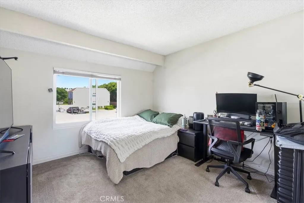 Additional image 11 of 44 Fallbrook, Irvine, CA 92604