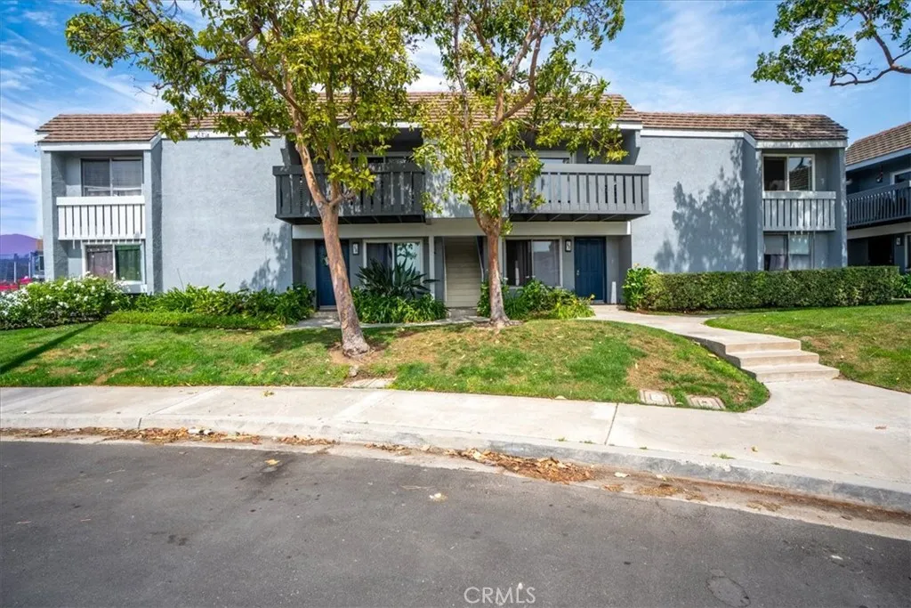 Additional image 23 of 44 Fallbrook, Irvine, CA 92604