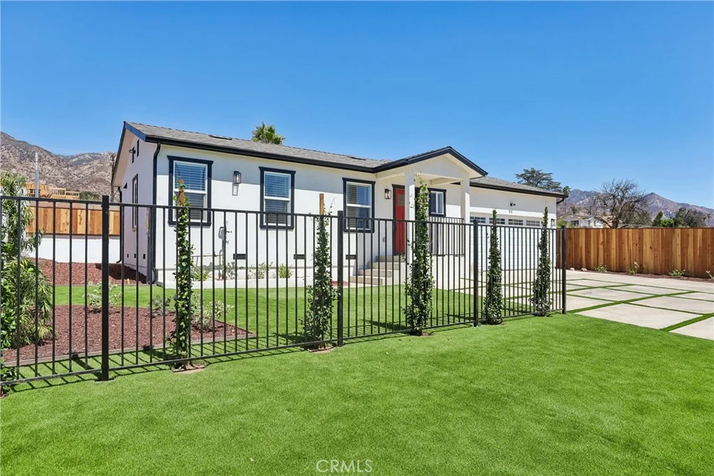 23 E Pine Street, Altadena, CA 91001 photo 3