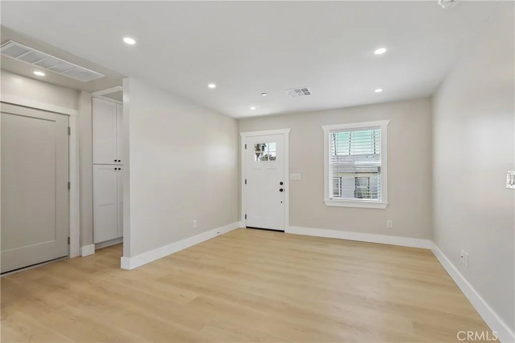 23 E Pine Street, Altadena, CA 91001 photo 5