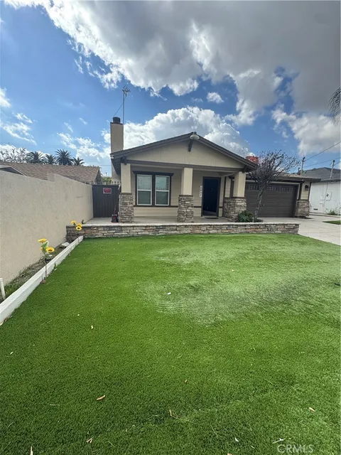 827 W Victoria Street, San Bernardino, CA 92410 - MLS#: DW25080404