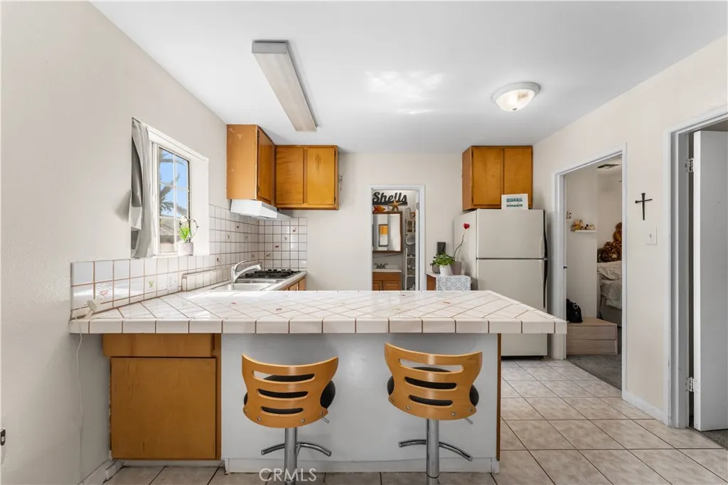 Additional image 111 of 13007 Glenoaks Boulevard, Sylmar, CA 91342