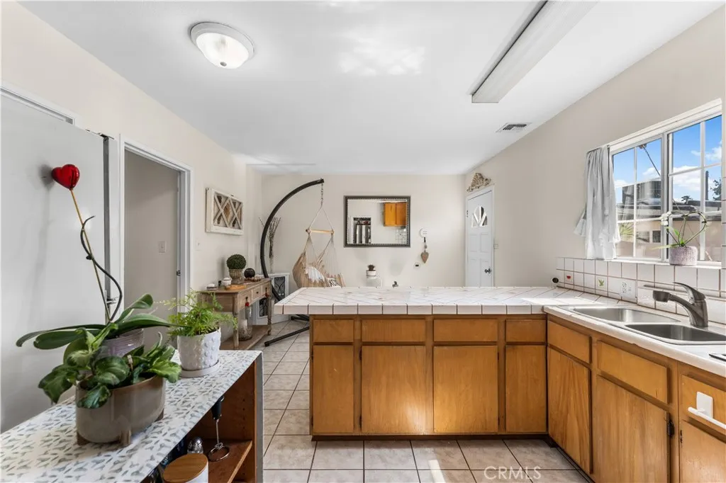 Additional image 40 of 13007 Glenoaks Boulevard, Sylmar, CA 91342