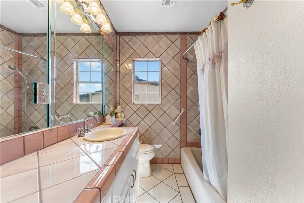 Additional image 97 of 13007 Glenoaks Boulevard, Sylmar, CA 91342