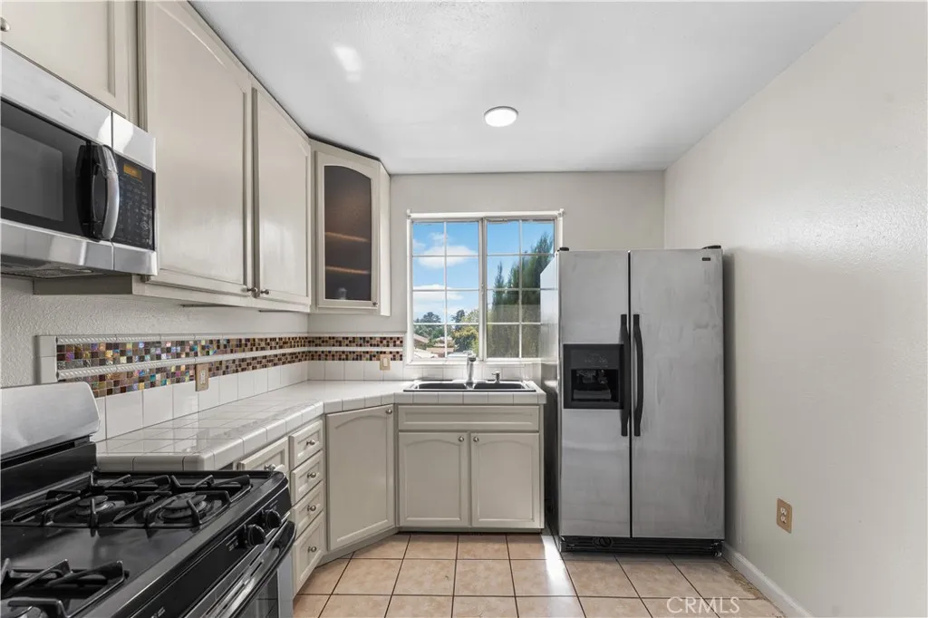 Additional image 123 of 13007 Glenoaks Boulevard, Sylmar, CA 91342