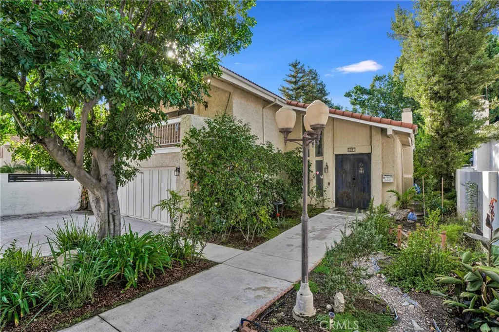 Additional image 2 of 6221 Mammoth Avenue, Valley Glen, CA 91401