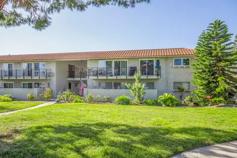 2298 Via Puerta Unit P, Laguna Woods, CA MLS: OC25075403