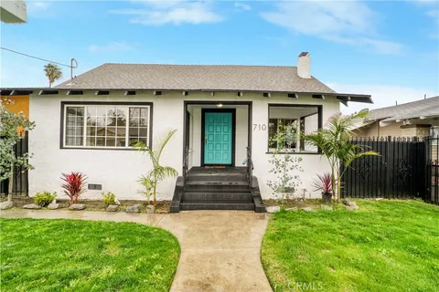 710 W 49th Place, Los Angeles, CA 90037 - MLS#: SB25054629